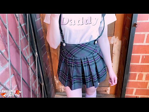 ❤️ Schoolgirl sucks a Dick go domhain agus fucks ionad ranganna. ❤️❌  Porn na Rúise  ag porn % ga.pornburst.ru%